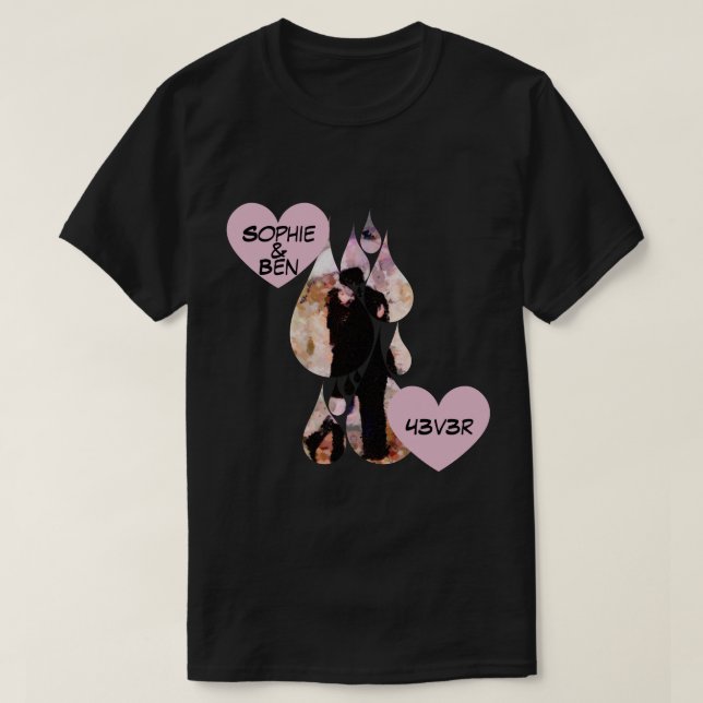 T-shirt Under Umbrella: Romantic Couple Kissing in Rain (Design devant)