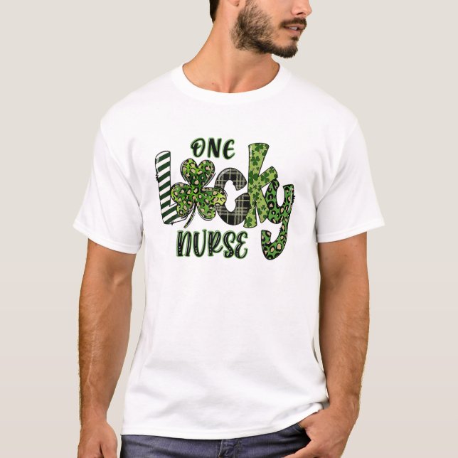 T-shirt Une Chanceuse Leopard A Joué La St Patrick’S Day 2 (Devant)