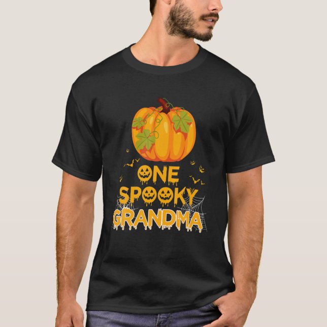 T-shirt Une Éffrayante Mamie Funny Famille Halloween corre (Devant)