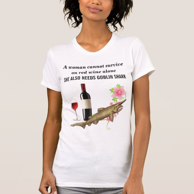 T-shirt Une femme a besoin du requin de lutin (Devant)
