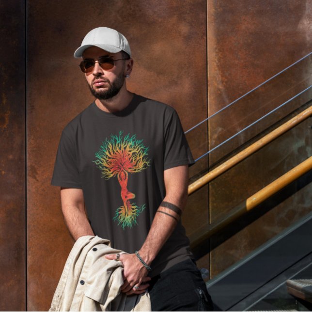 T-shirt Une Femme Dans Un Poitrine De Yoga (Créateur téléchargé)