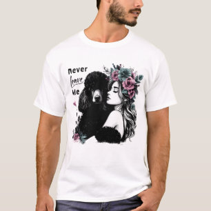 T-shirt Une Femme Qui Accroche Le Poodle Aux Fleurs