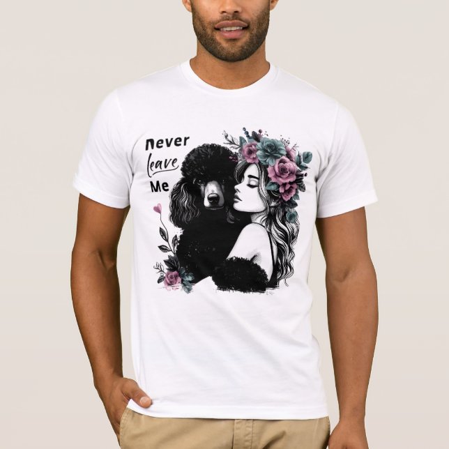 T-shirt Une Femme Qui Accroche Le Poodle Aux Fleurs (Devant)