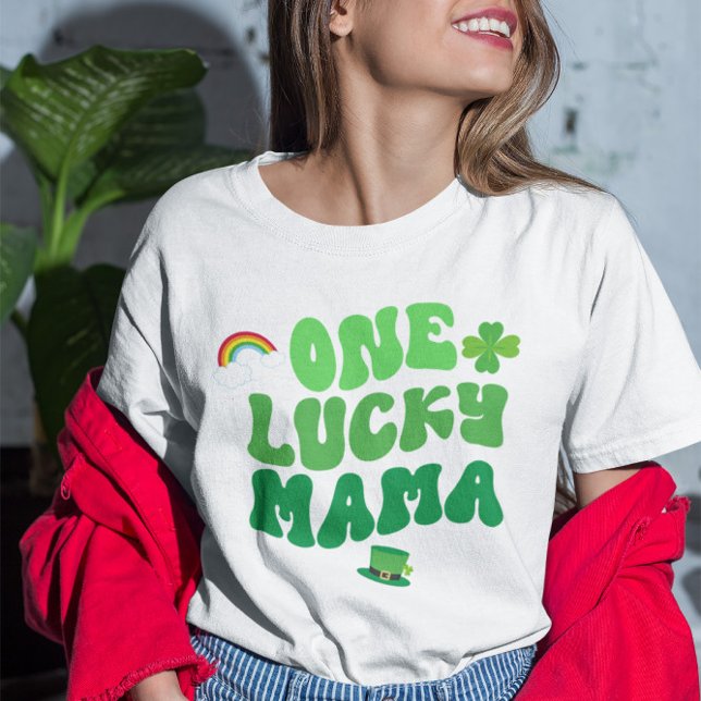 T-shirt Une fille chanceuse, Shamrock de la Saint-Patrick  (Créateur téléchargé)