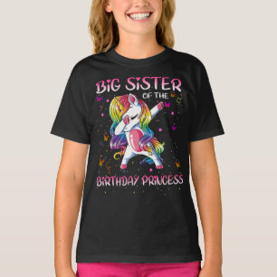 T-shirt une grande soeur de la princesse d'anniversaire un