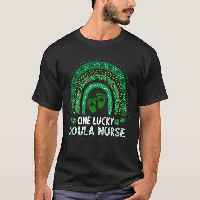 T-shirt Une infirmière chanceuse Doula St patrick de pédia (Devant)