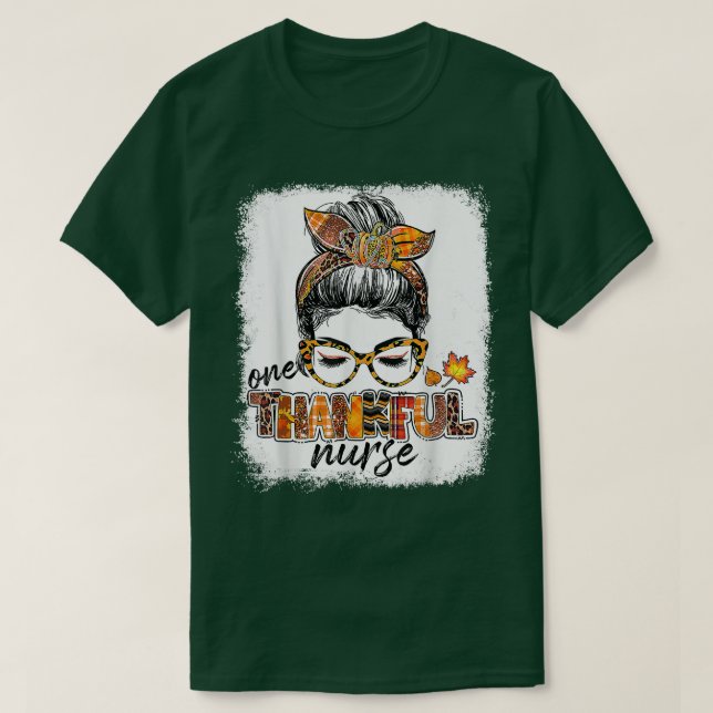 T-shirt Une Infirmière Heureuse Messy Bun Fall Quitte L'Au (Design devant)