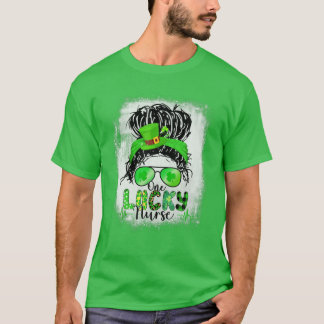 T-shirt Une infirmière Shamrock chanceuse Messy Bun Leopar