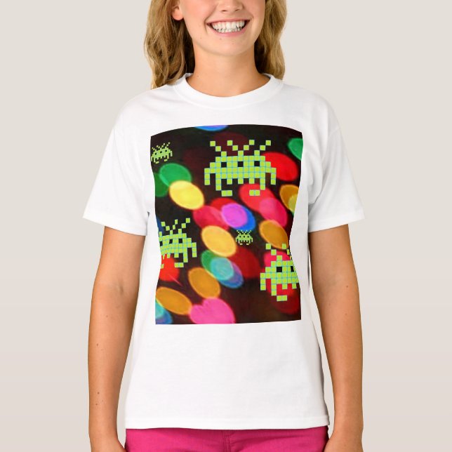 T-shirt Une invasion secrète de Pixelverse (Devant)