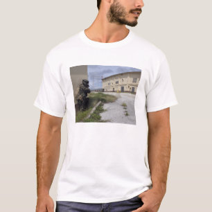 T-shirt Une marine signale la sécurité
