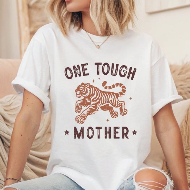 T-shirt Une Mère Coriace (Créateur téléchargé)