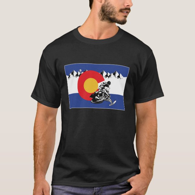 T-shirt Une motoneige Cool fabriquée dans le drapeau du Co (Devant)