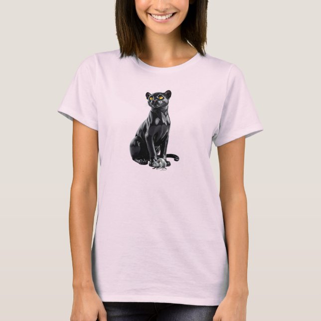 T-shirt Une panthère noire assise, observe l'environnement (Devant)