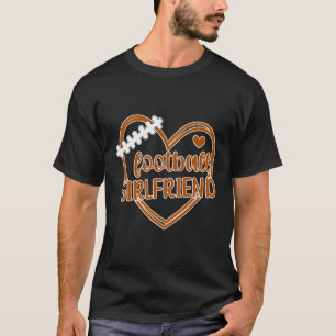 T-shirt Une Petite Amie De Football Coeur Petite Amie D'Un