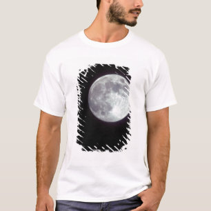 T-shirt Une pleine lune brillante dans un ciel nocturne no