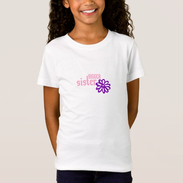 T-Shirt Une plus grande soeur (les tailles de l'enfant) (Devant)