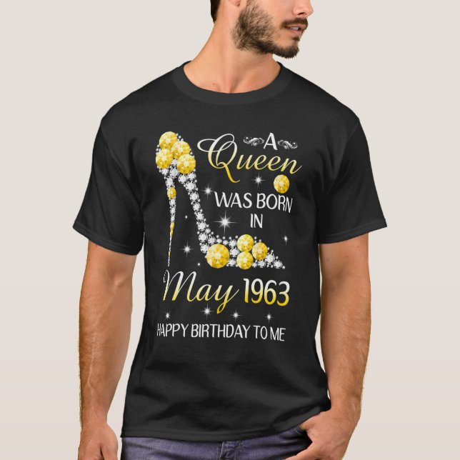 T-shirt Une Reine Est Née En Mai 1963 Joyeux Anniversaire  (Devant)