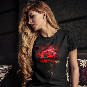T-shirt Une rose rouge aquarelle sur fond noir