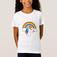 Unicorne et arc-en-ciel avec nuages Kawaii