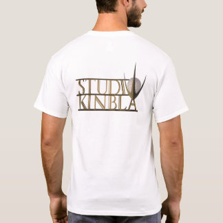 T-shirt Uniforme de Kinbla de studio (lumière)