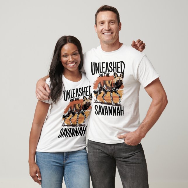 T-shirt Unleashed on the Savannah - African Wild Dog Art (Unisexe)