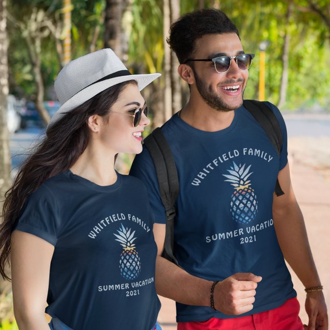 T-shirt Vacances familiales tropicales personnalisées Couc (Family Vacation Tropical Beach Navy Blue T-Shirt)