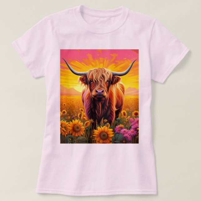 T-shirt Vache Highland dans les tournesols à Sunrise (Design devant)