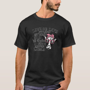 T-shirt Vache laitière avec lunettes de soleil et chignon