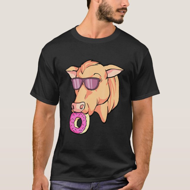 T-shirt Vache mangeant un donut pour la vache (Devant)