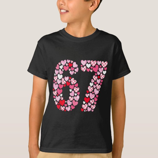 T-shirt Valentine’s Day 67 Hearts Romantic Funny Six Seven (Devant)