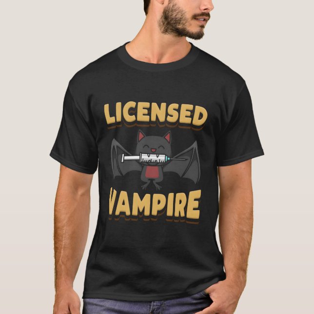 T-shirt Vampire Travaille Pour Une Équipe De Dons De Sang (Devant)