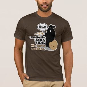 T-shirt Venez au côté en noir. Nous prenons des biscuits