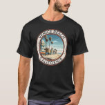 T-shirt Venice Beach California Bowwalk Travel Art Retro<br><div class="desc">Venice Beach dans un style vectoriel. Venice Beach, en Californie, est une destination emblématique de la Californie du Sud, connue pour sa promenade, ses rues animées et son atmosphère animée. Situé à Los Angeles, c'est un carrefour de créativité et de divertissement en bord de plage, attirant des visiteurs du monde...</div>