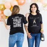 T-shirt Venmo La Mariée Un Verre QR Code Toast Champagne<br><div class="desc">Levez un verre et célébrez avec style avec notre T-shirt "Venmo The Bride A Drink" QR Code Bubbly Fête des mariées de pain au champagne. Cette chemise ludique et branchée est dotée d'un code QR personnalisé, ce qui facilite l'envoi d'un verre à la mariée directement depuis son téléphone. Le design...</div>