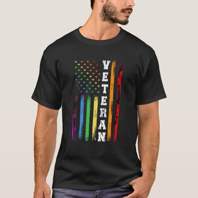 T-shirt Vétéran LGBTQ Rainbow Flag Gay Lesbian US Army Tra (Devant)