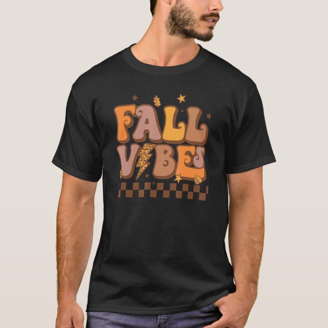 T-shirt Vibes de automne rétro Leopard Lightning Bolt Auto (Devant)