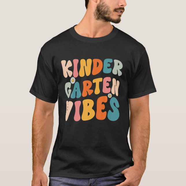 T-shirt Vibes De Jardin D'Enfants Équipage D'Enfants Rétro (Devant)