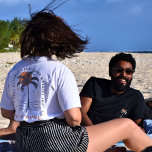 T-shirt Vibes de plage Tropical Palm Tree Summer Sun Retro<br><div class="desc">Ce t-shirt Tropical Palm Tree Beach Vibes Summer Sun Retro présente un pot de palmier,  capturant l'essence de la détente estivale,  un compagnon idéal pour vos vacances à la plage,  des aventures estivales,  ou simplement pour ajouter une touche de vibes de vacances à votre garde-robe quotidienne.</div>