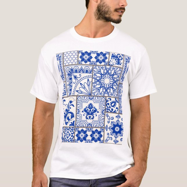 T-shirt Victorian Majolica : Patchwork Tile Motif. (Devant)