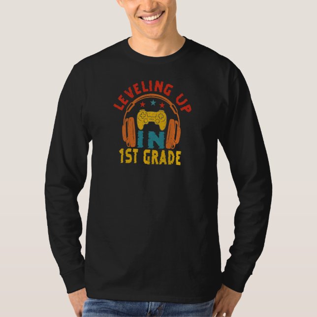T-shirt Video Gaming for students Leveling up in 1st First (Devant)