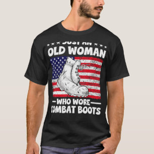 T-shirt Vieille Femme Patriotique Qui Portait Des Bottes D