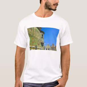 T-shirt Vieille place entourée de maisons Renaissance du X