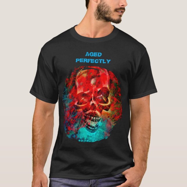 T-shirt Vieilli parfaitement. Dessin de crâne (Devant)