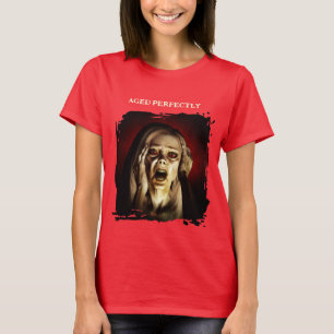 T-shirt Vieilli parfaitement. Portrait d'une femme