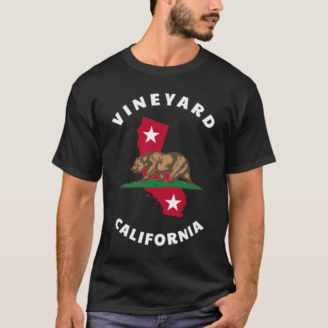 T-shirt Vineyard California CA Drapeau et Bear Badge Souve (Devant)
