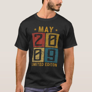 T-shirt Vintage 13 Anniversaire Mai 2009 Né En 2009 13 Ans
