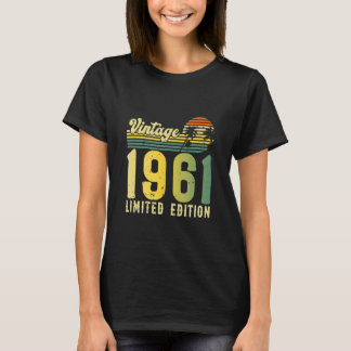 T-shirt Vintage 1961 mignon graphique d'anniversaire
