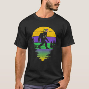 T-shirt Vintage Costume Lover Bigfoot Happy Mardi Gras Gir