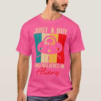 T-shirt Vintage Juste Un Garçon Qui Vit En Aliens Drôle Al