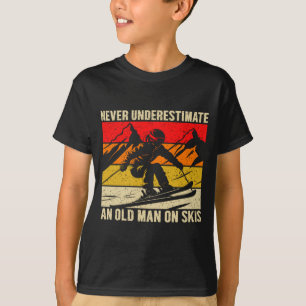 T-shirt Vintage N'est Jamais Sous-Estimer Un Vieil Homme S